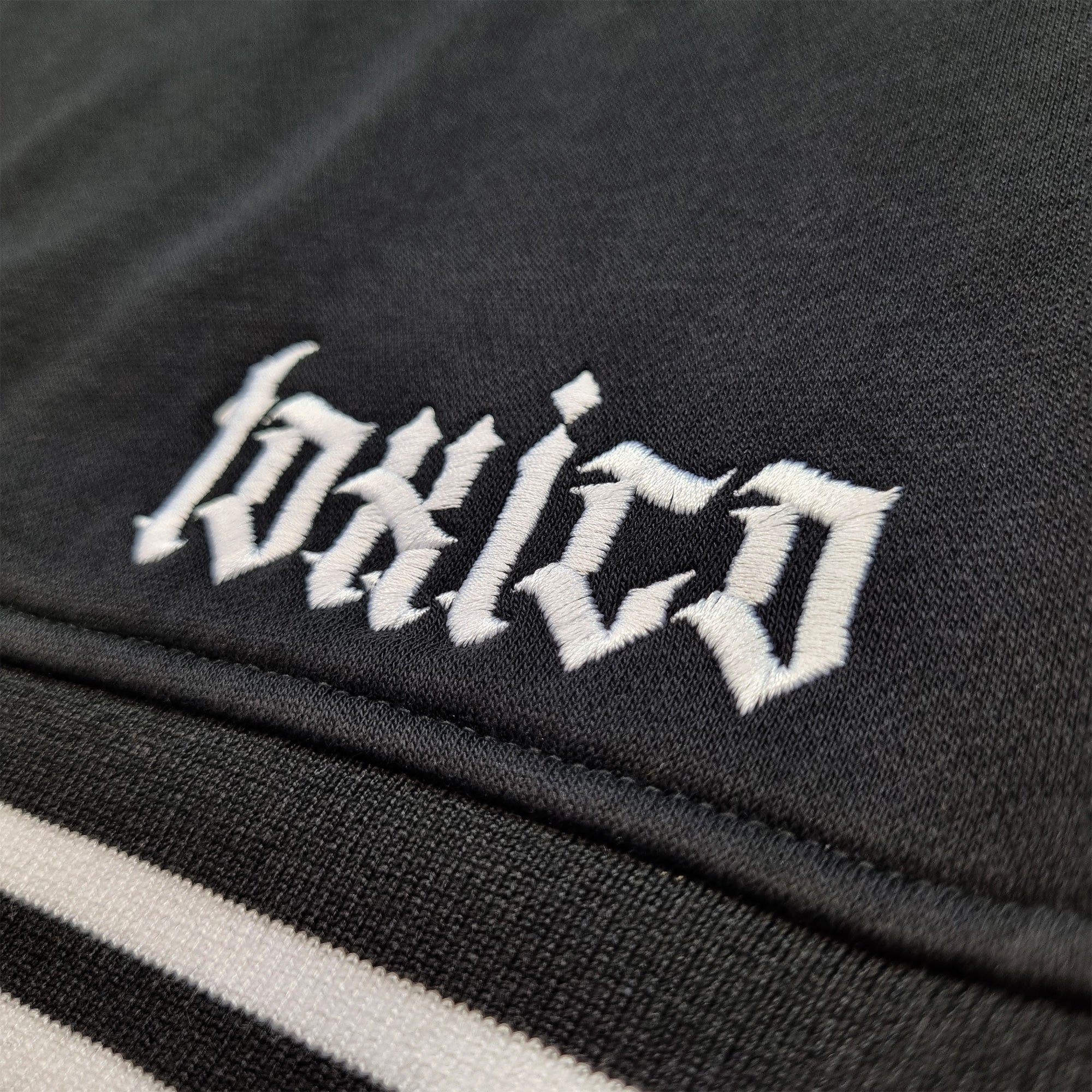 Barbed Crew Sweatshirt - Image 5